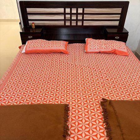 Sriram Homestay 01 Km To Sri Ram Mandir Ayodhya Εξωτερικό φωτογραφία