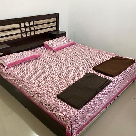 Sriram Homestay 01 Km To Sri Ram Mandir Ayodhya Εξωτερικό φωτογραφία