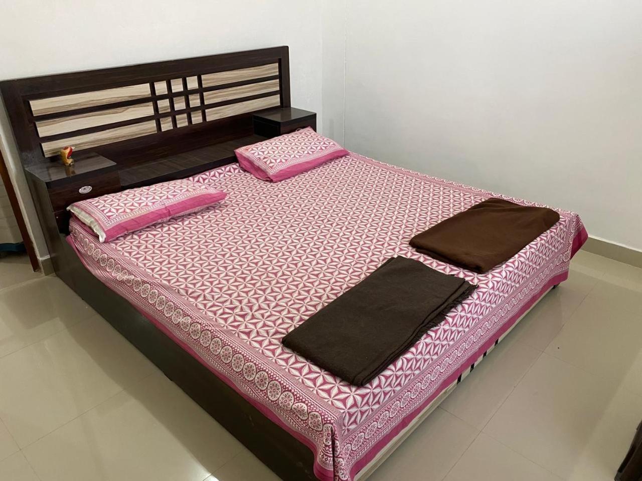 Sriram Homestay 01 Km To Sri Ram Mandir Ayodhya Εξωτερικό φωτογραφία