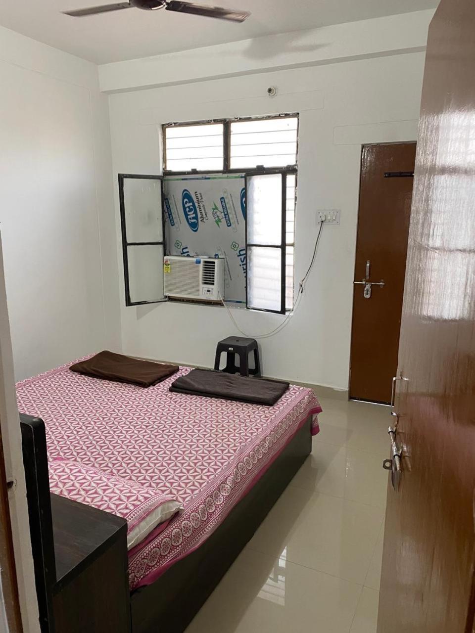 Sriram Homestay 01 Km To Sri Ram Mandir Ayodhya Εξωτερικό φωτογραφία